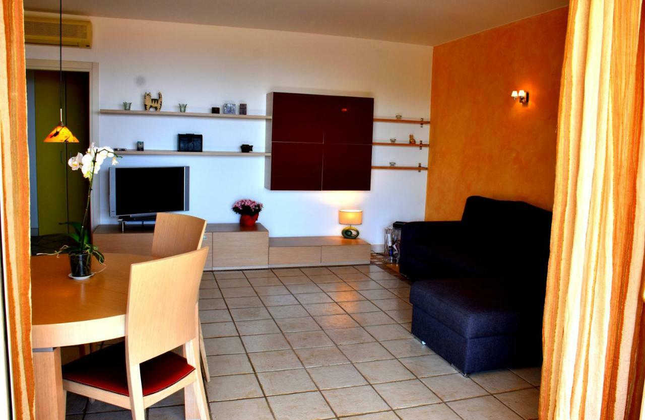 Taormina Sunny Apartment - Taormina Holidays ภายนอก รูปภาพ