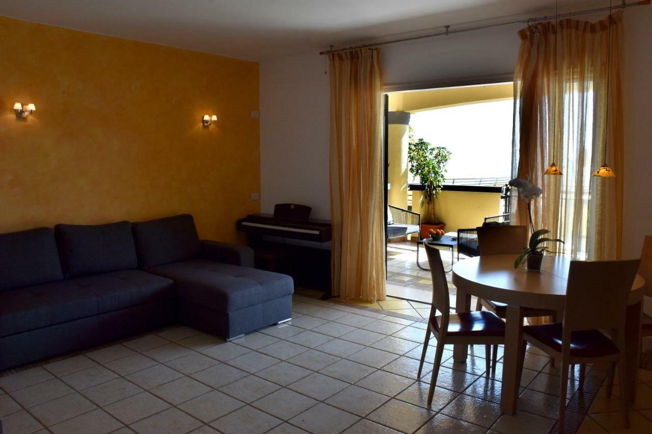 Taormina Sunny Apartment - Taormina Holidays ภายนอก รูปภาพ